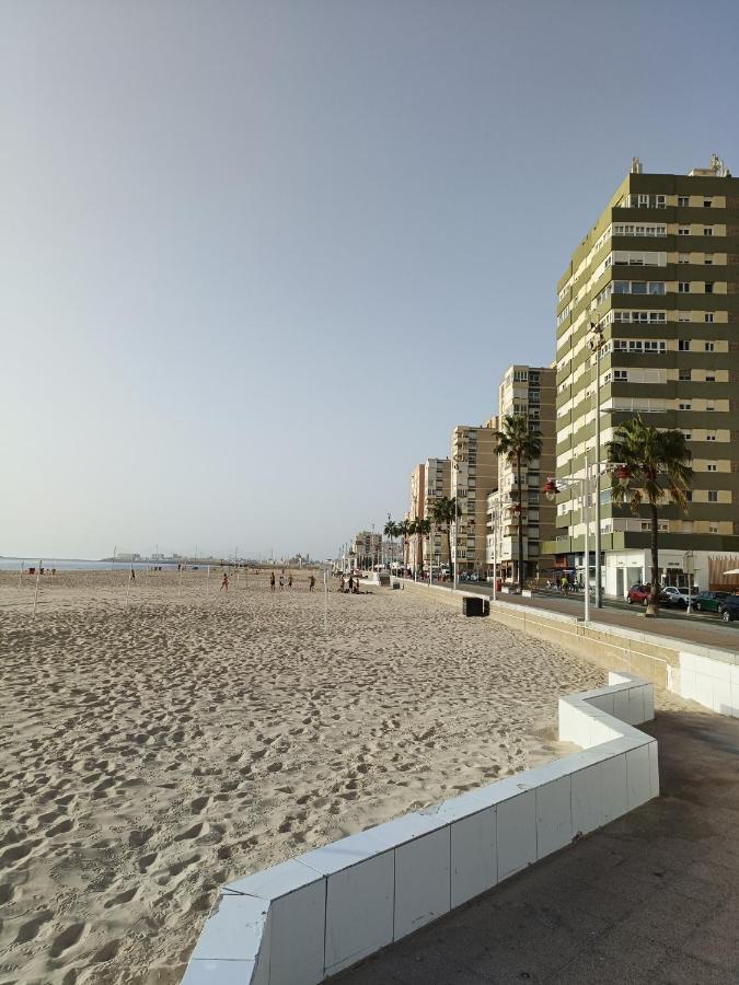 Apartamento Piso luminoso a 3 minutos de la playa Cádiz Exterior foto